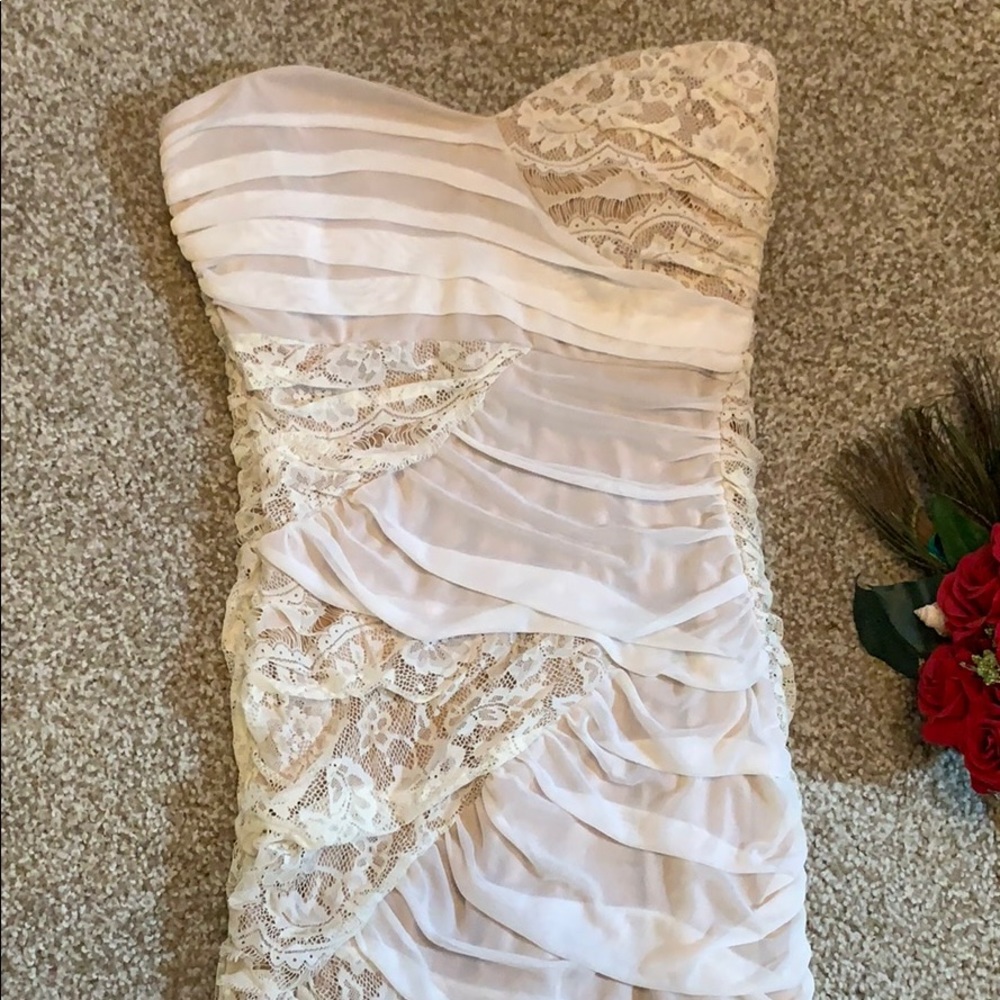 NWOT ARDEN B STRAPLESS LACE BODYCON DRESS - Picture 2 of 6